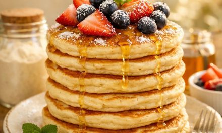 12 Fluffy Vanilla Protein Pancake Recipes for a Sunday Morning